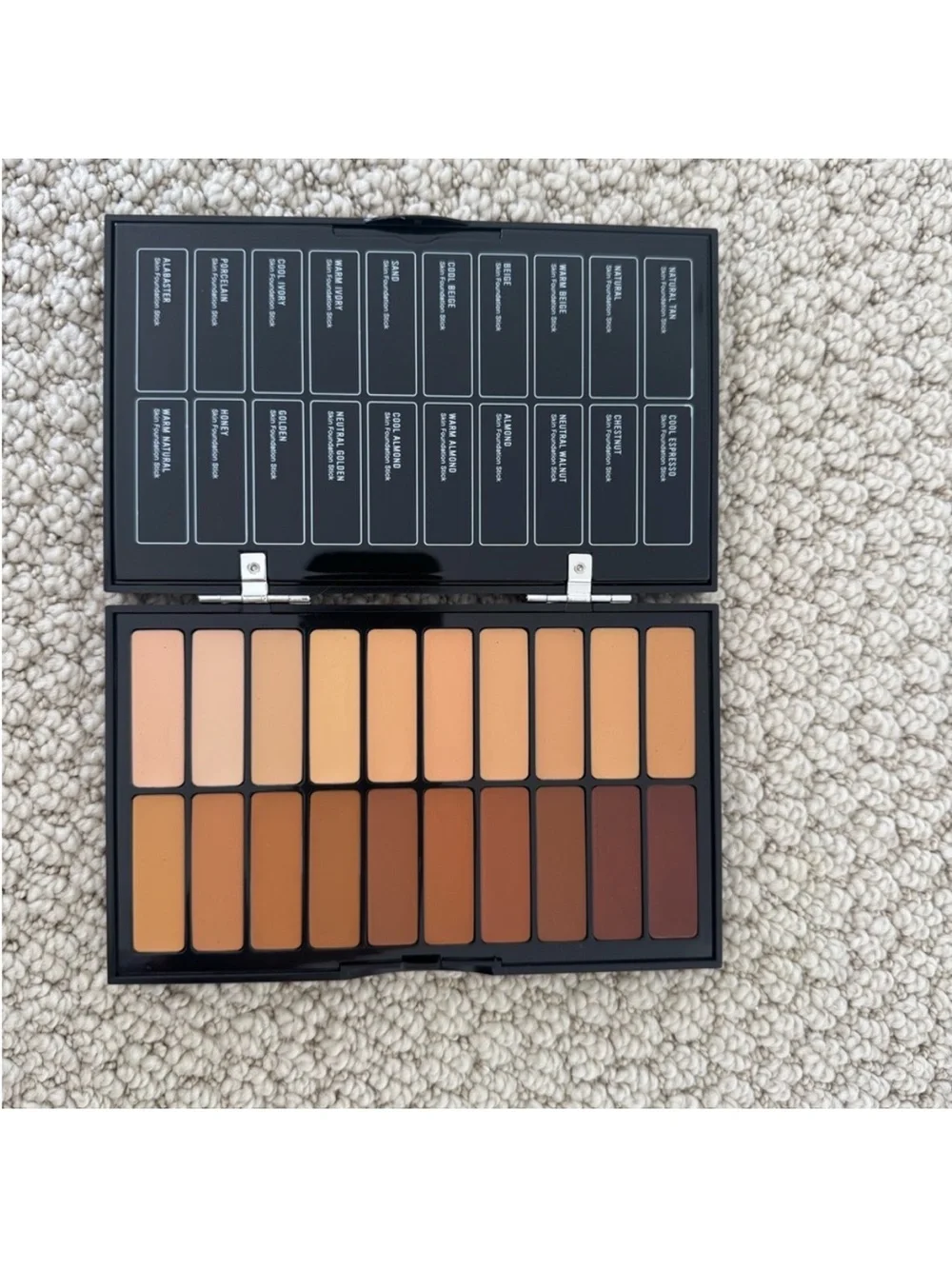 The Bobbi Brown BBU Pro Face Palette Never used!!